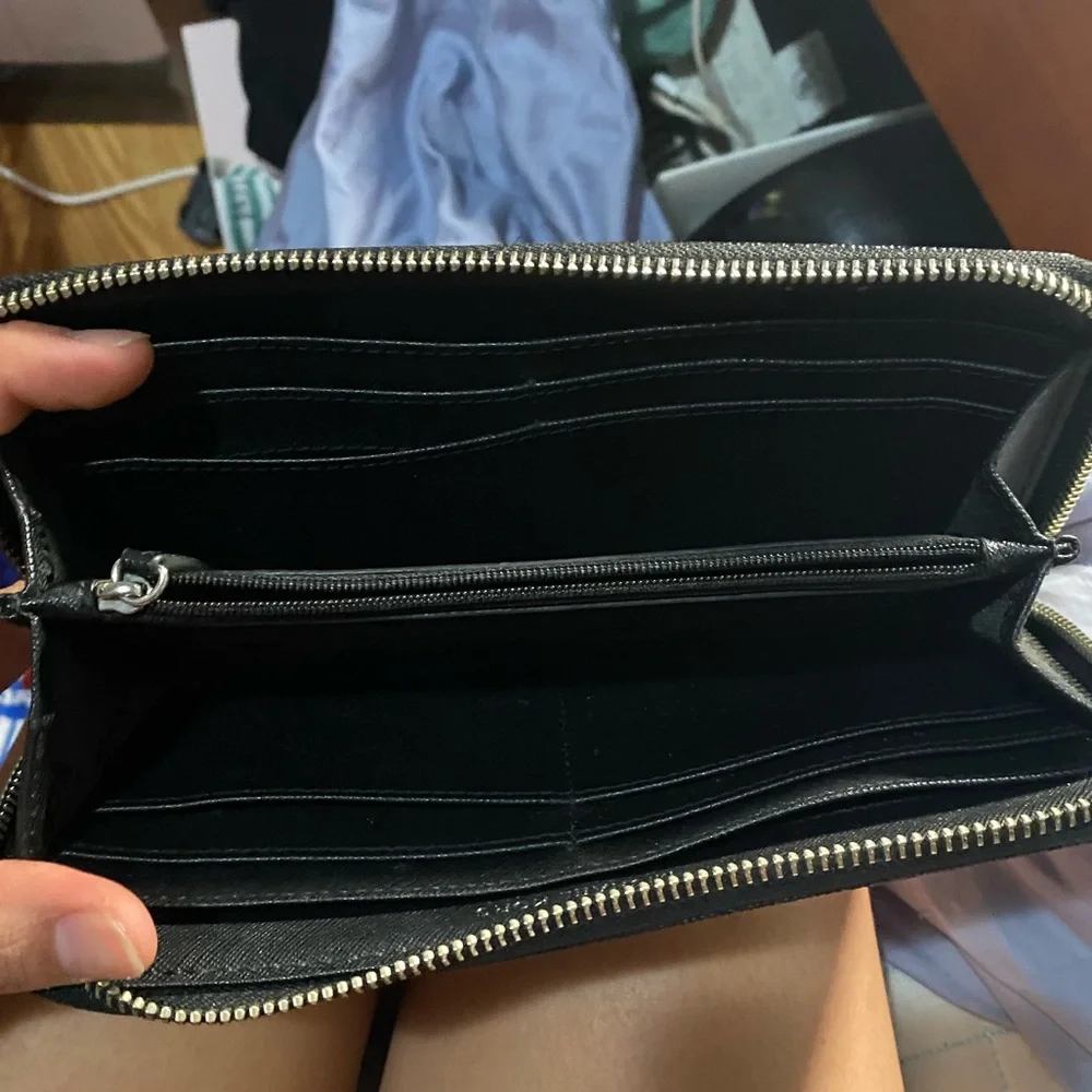 Michael kors wallet - Picture 7 of 13